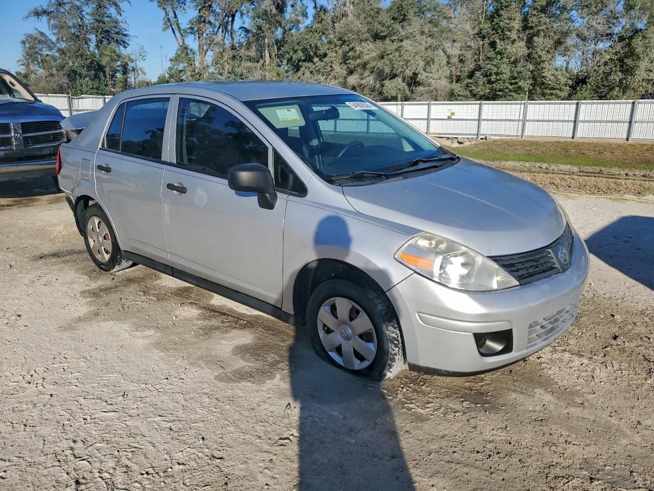 2009 NISSAN VERSA