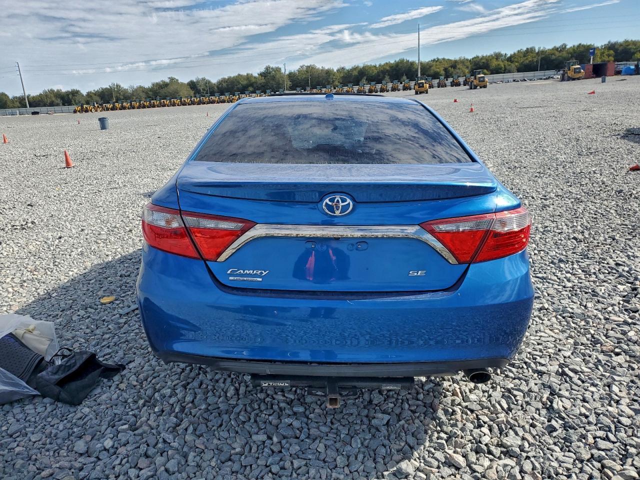 2016 TOYOTA CAMRY