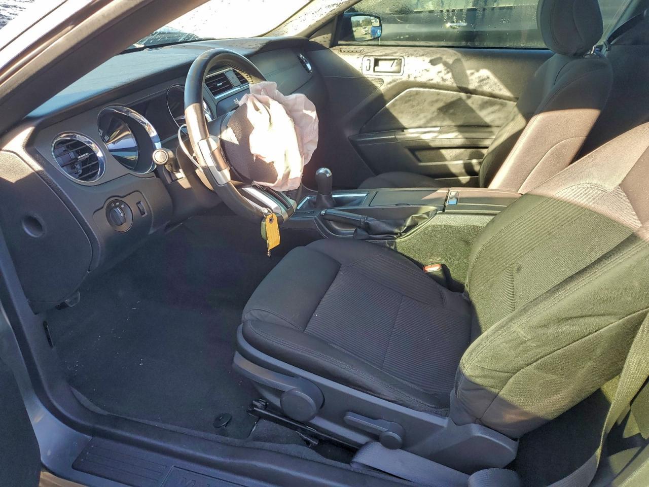 2013 FORD MUSTANG