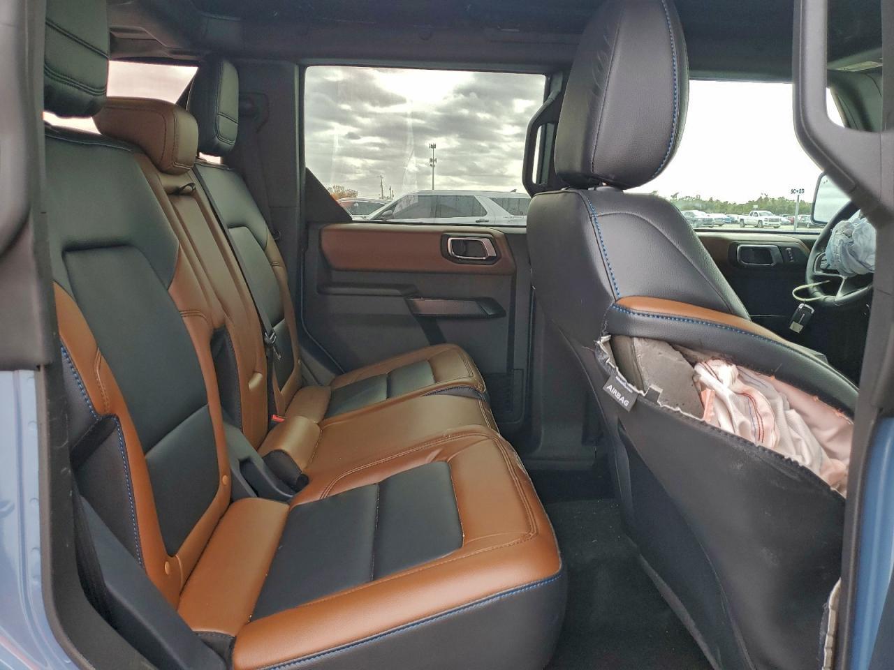 2024 FORD Bronco