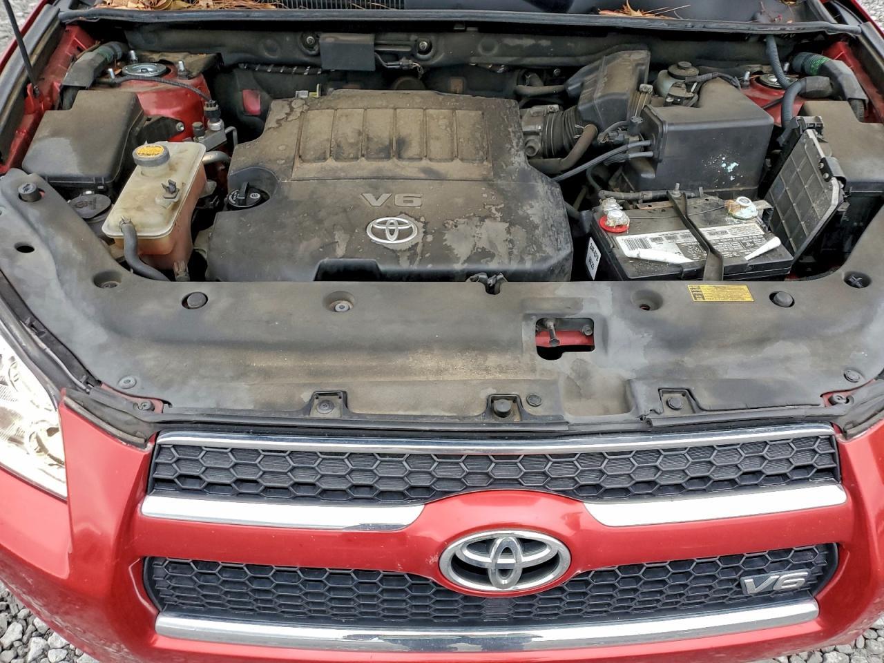 2011 TOYOTA RAV4