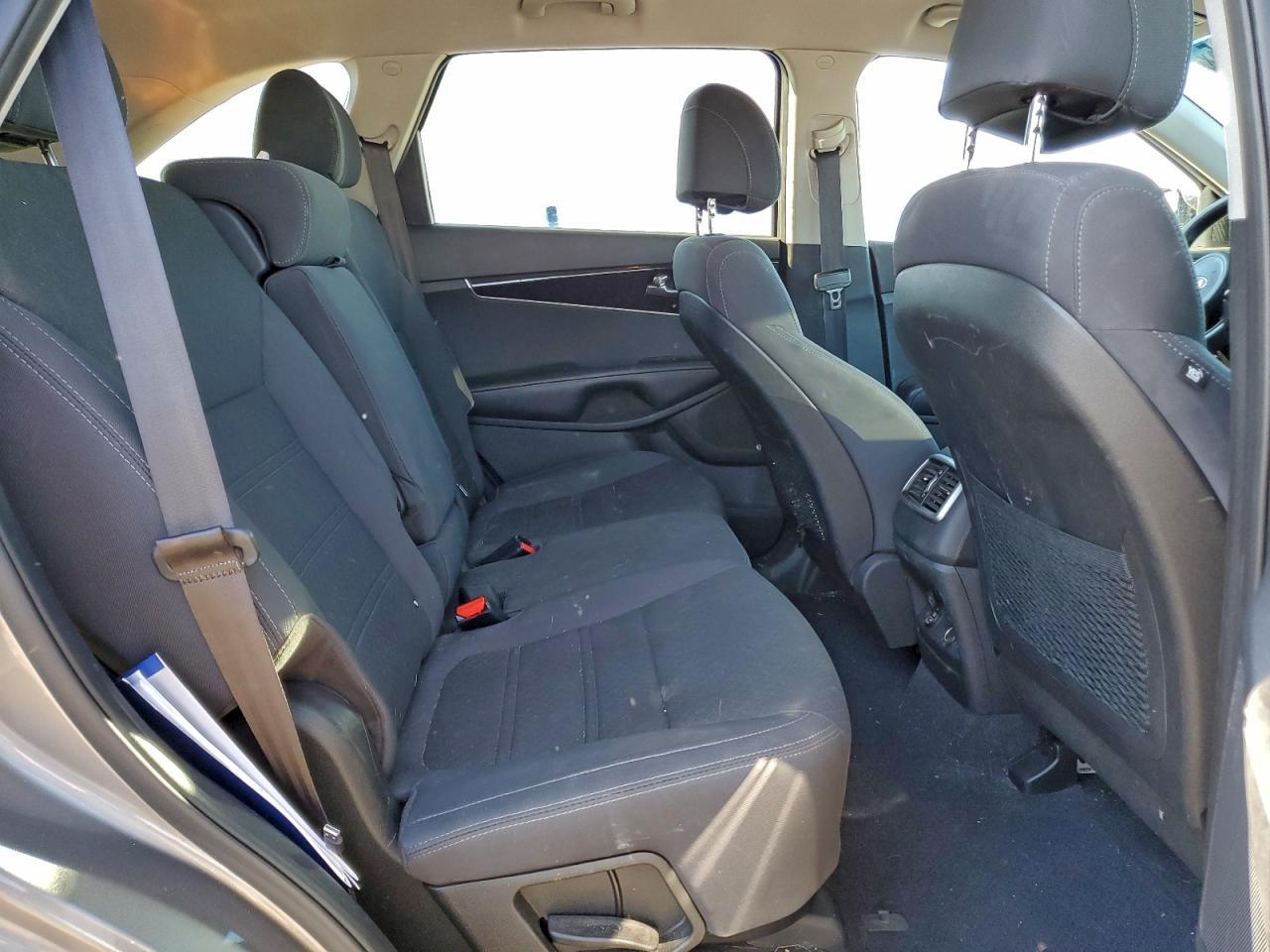 2017 KIA SORENTO