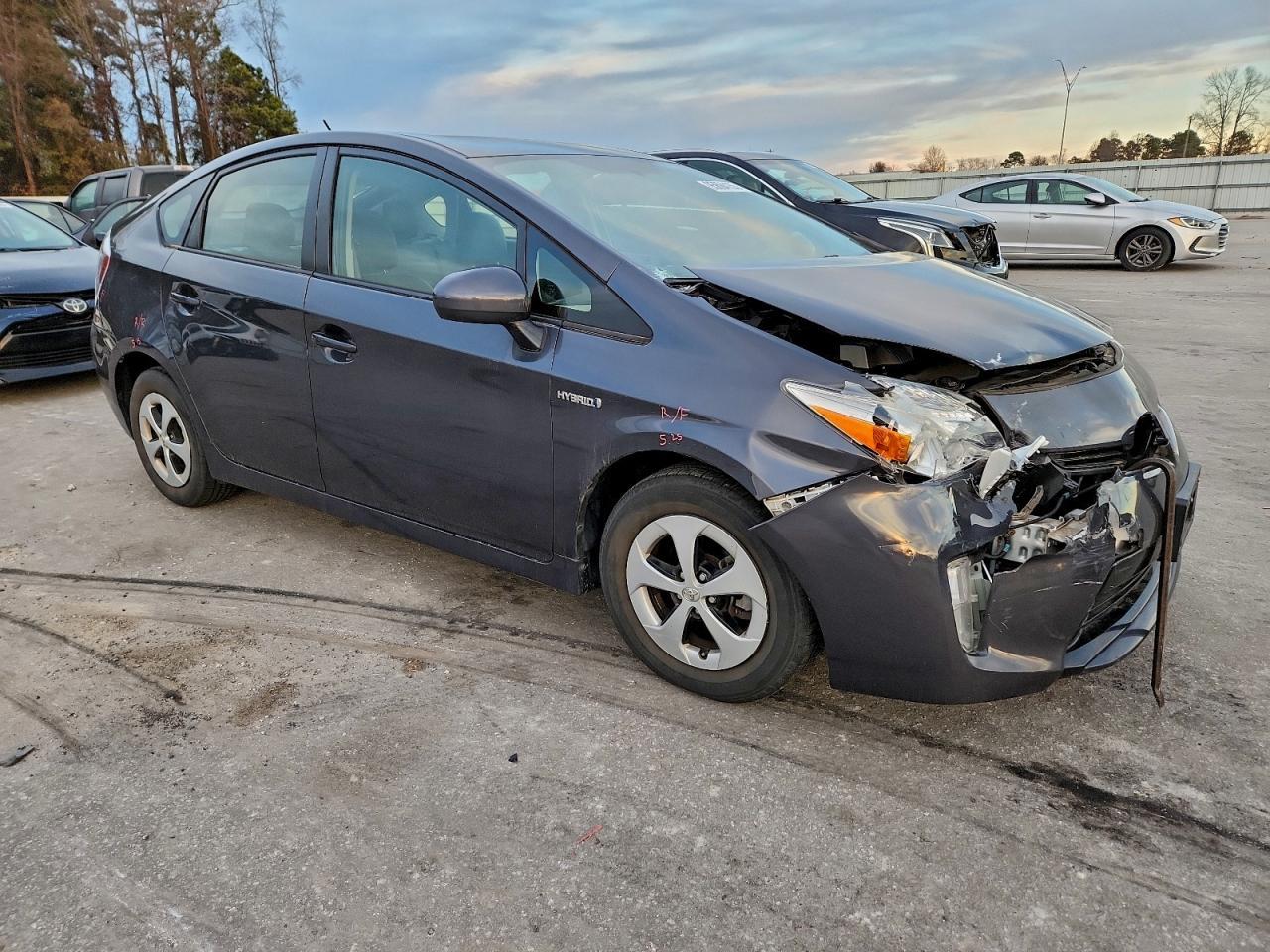2015 TOYOTA PRIUS