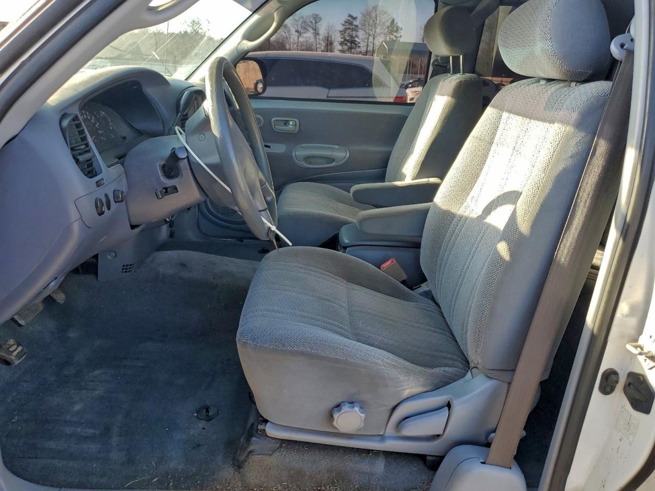 2002 TOYOTA TUNDRA