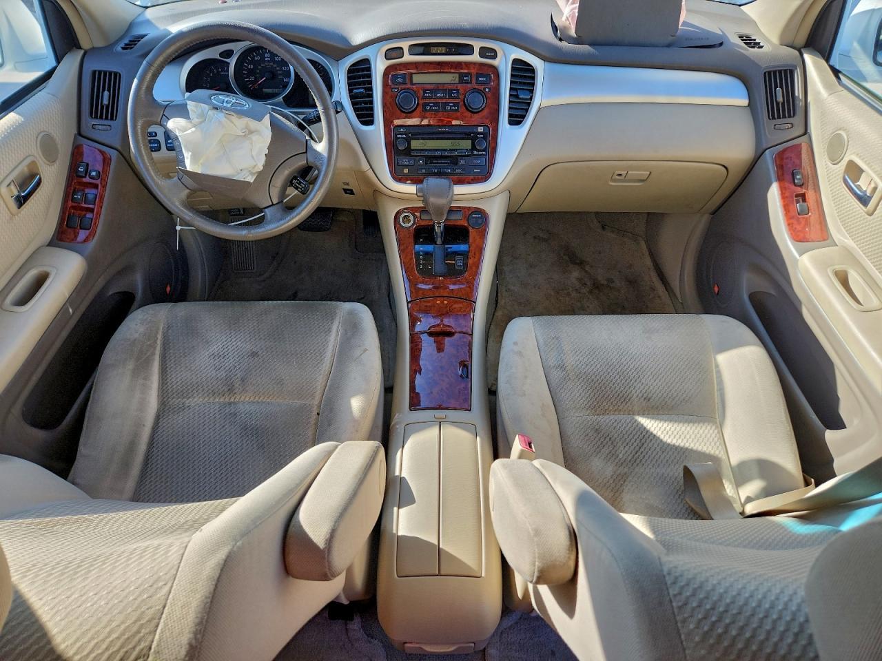 2004 TOYOTA HIGHLANDER
