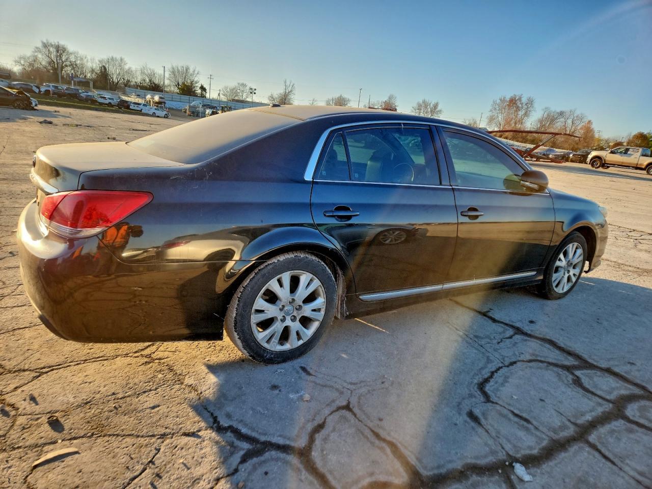 2012 TOYOTA Avalon
