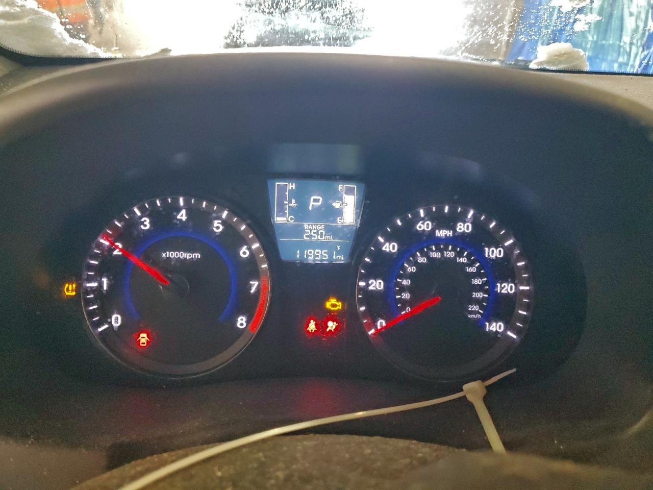 2016 HYUNDAI ACCENT