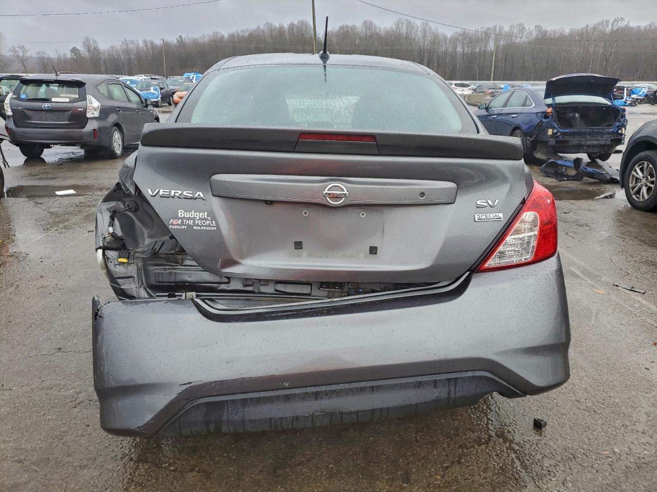 2019 NISSAN VERSA