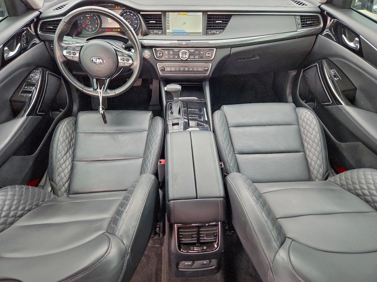 2019 KIA Cadenza