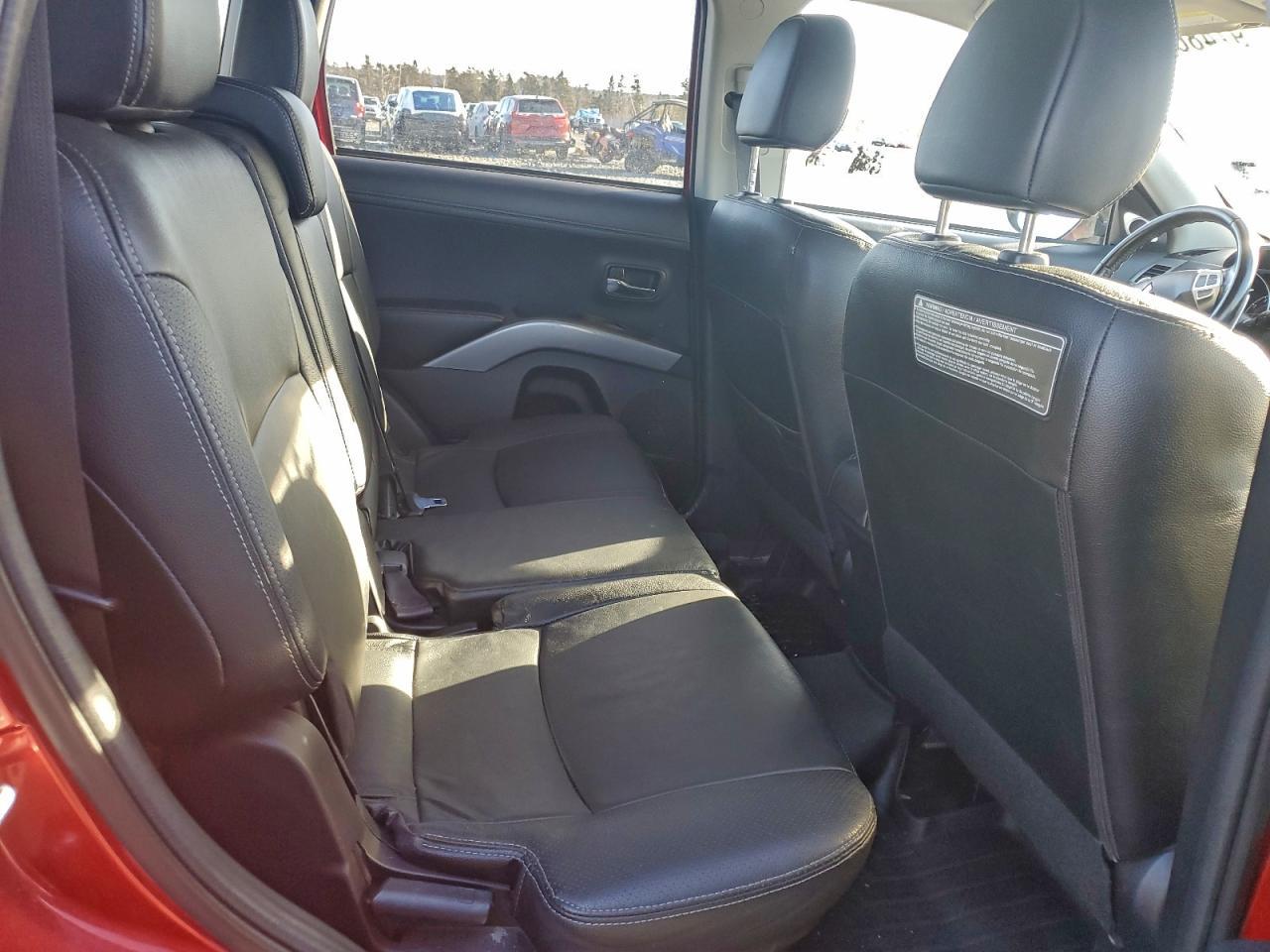 2012 MITSUBISHI outlander