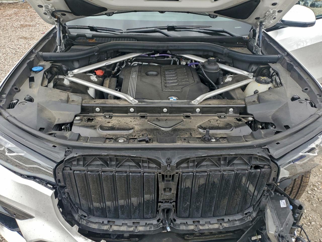 2021 BMW X7