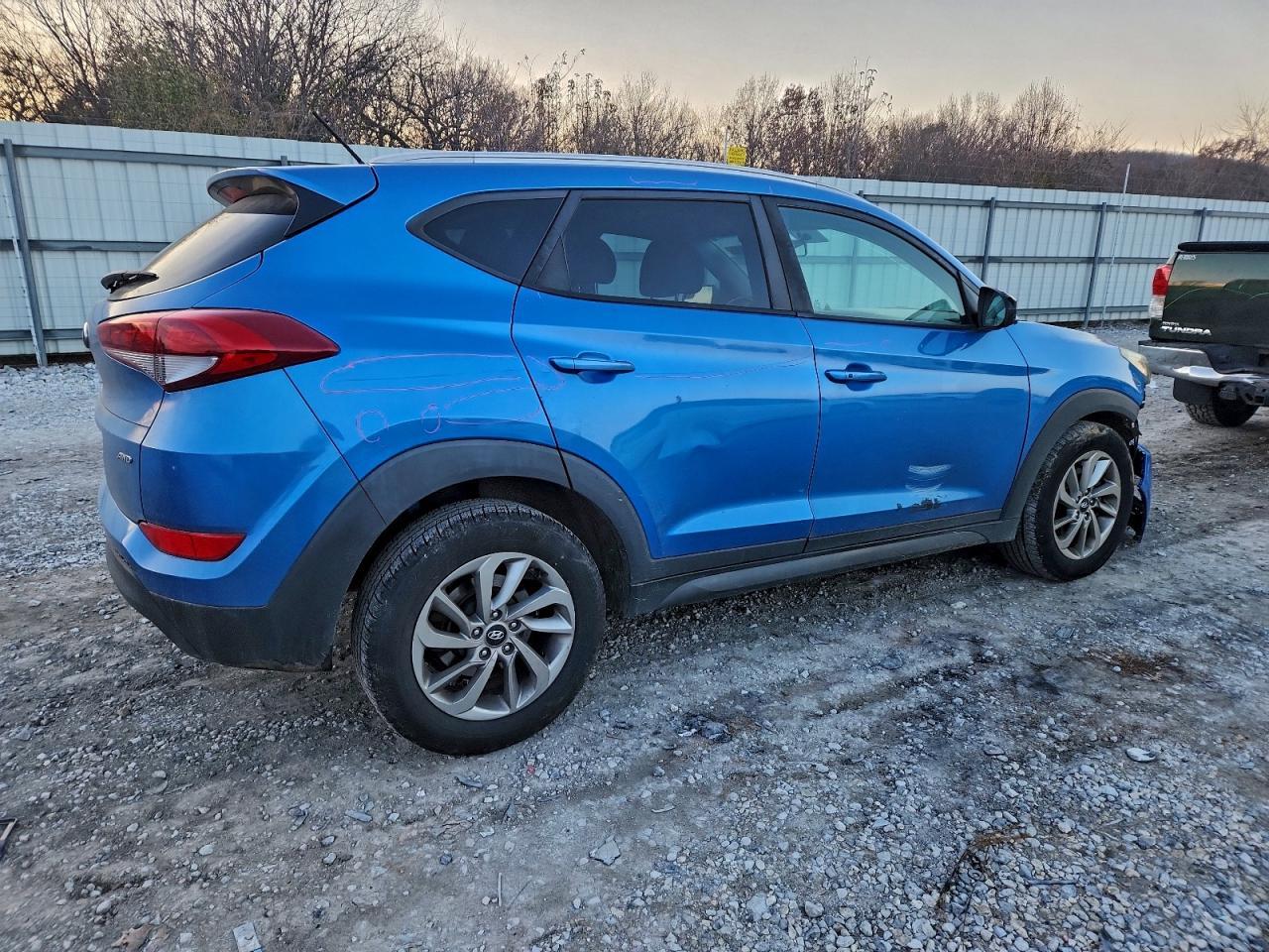 2016 HYUNDAI TUCSON