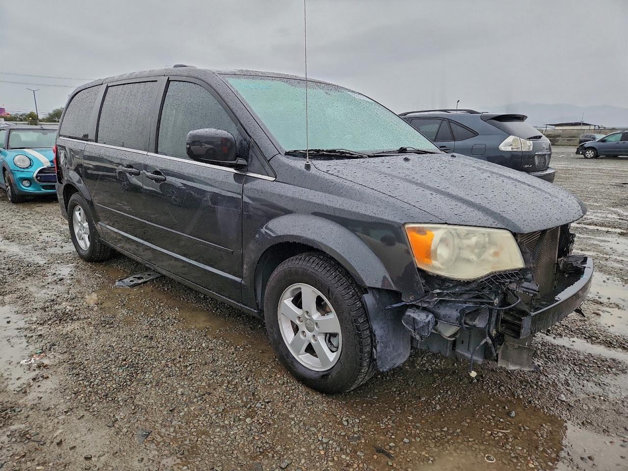 2011 DODGE GRAND CARAVAN