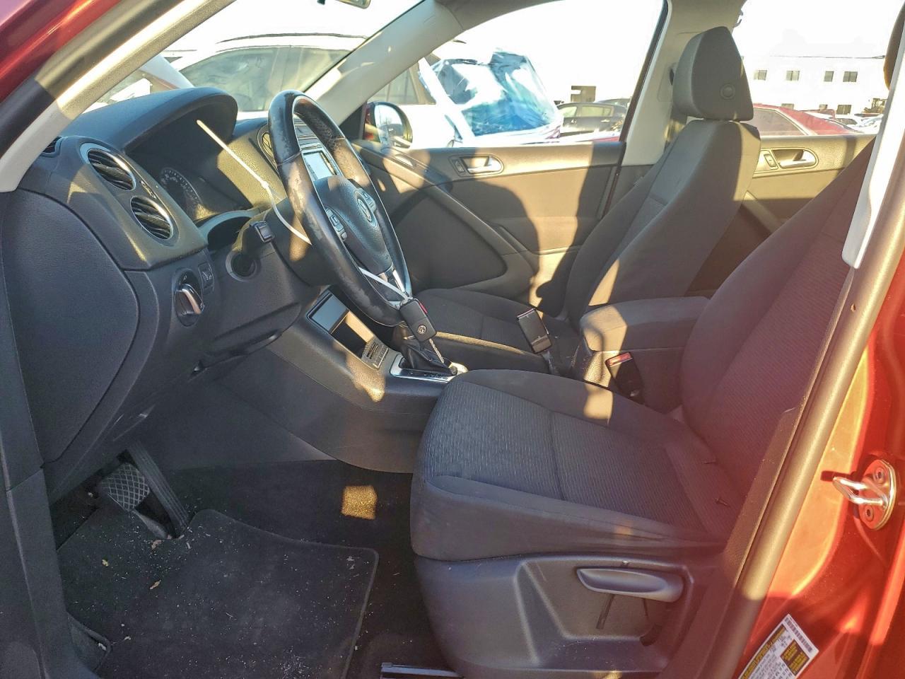 2015 VOLKSWAGEN TIGUAN