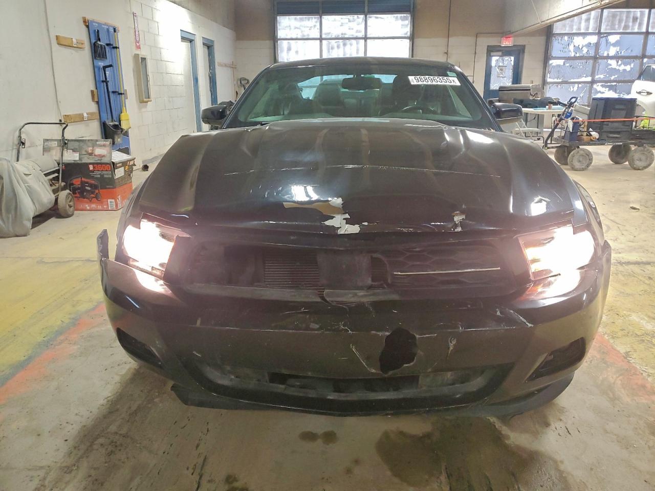 2011 FORD MUSTANG