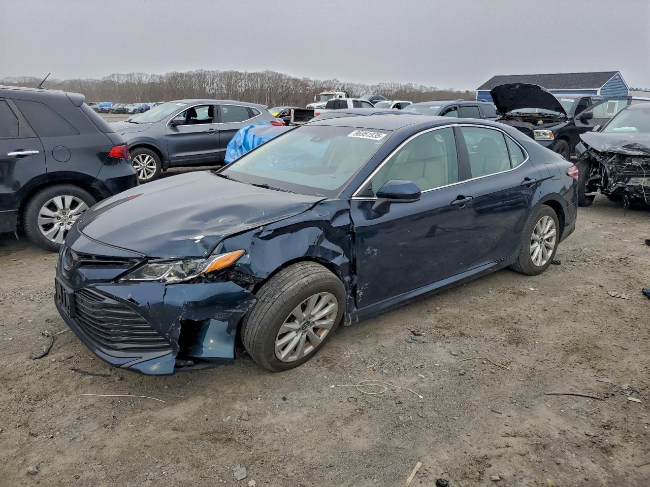 2018 TOYOTA CAMRY