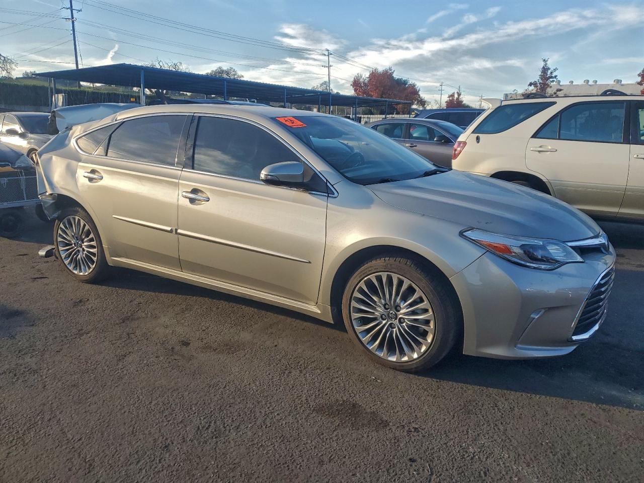 2017 TOYOTA Avalon
