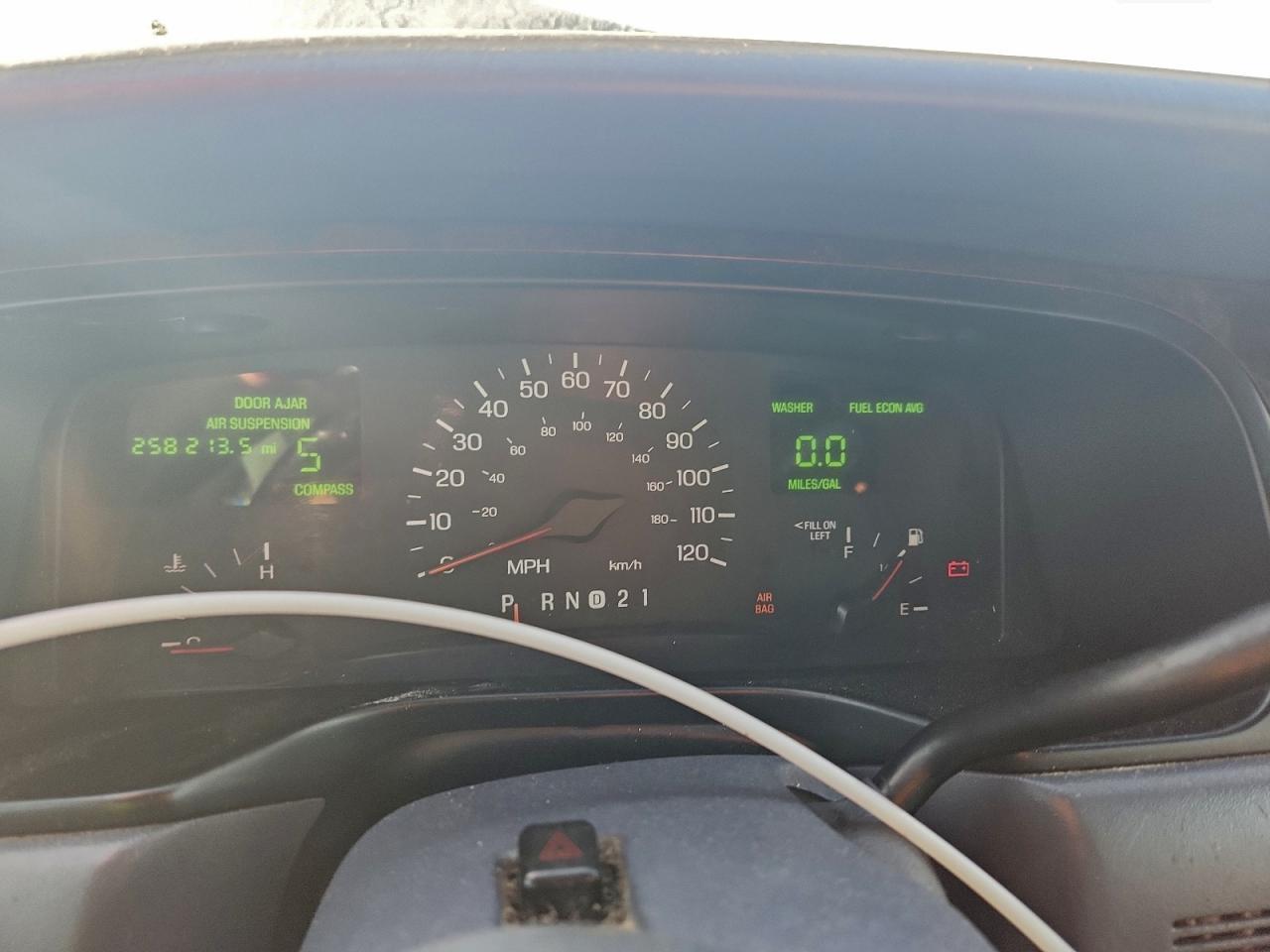 1998 LINCOLN Town Car