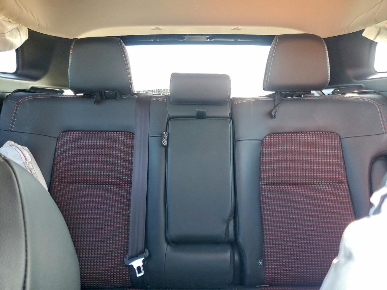 2025 NISSAN KICKS