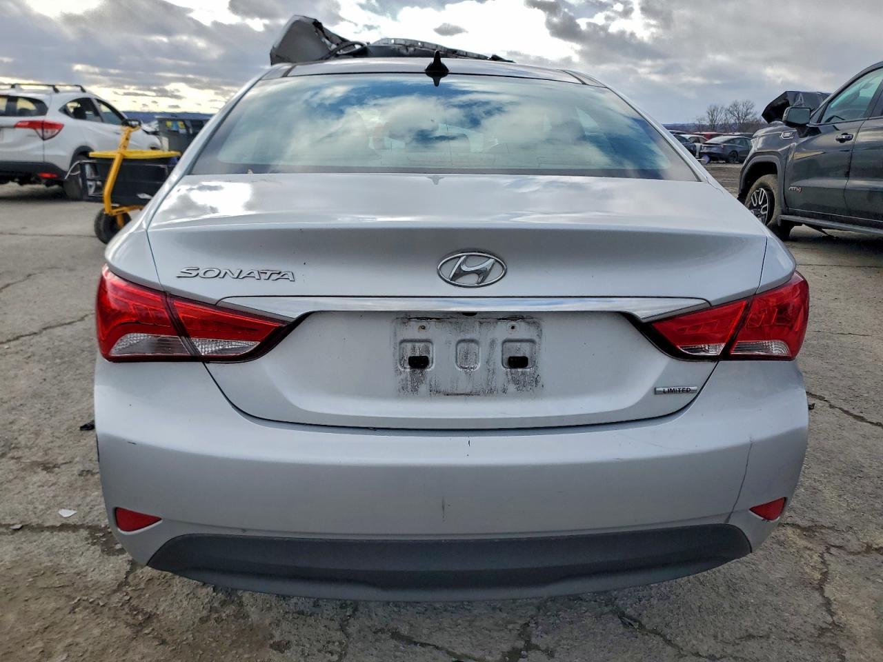 2014 HYUNDAI SONATA