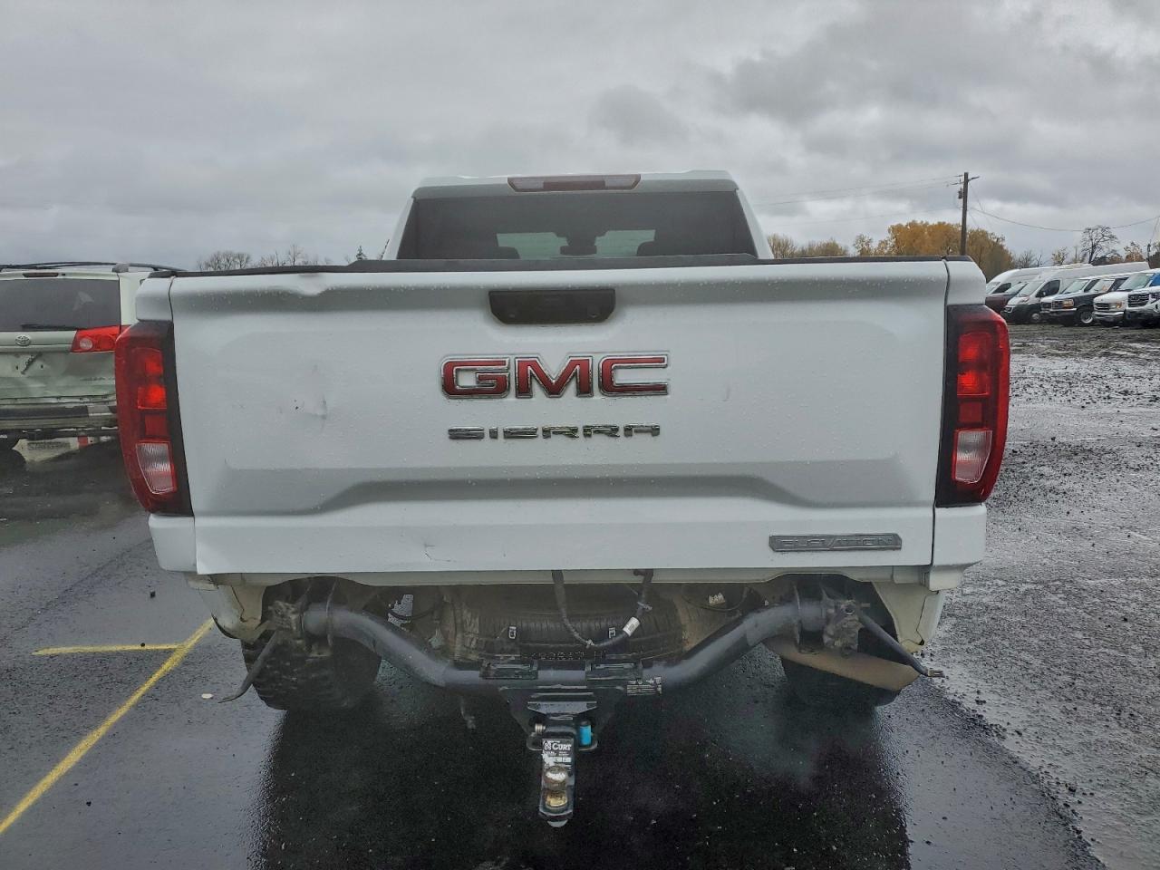 2023 GMC Sierra