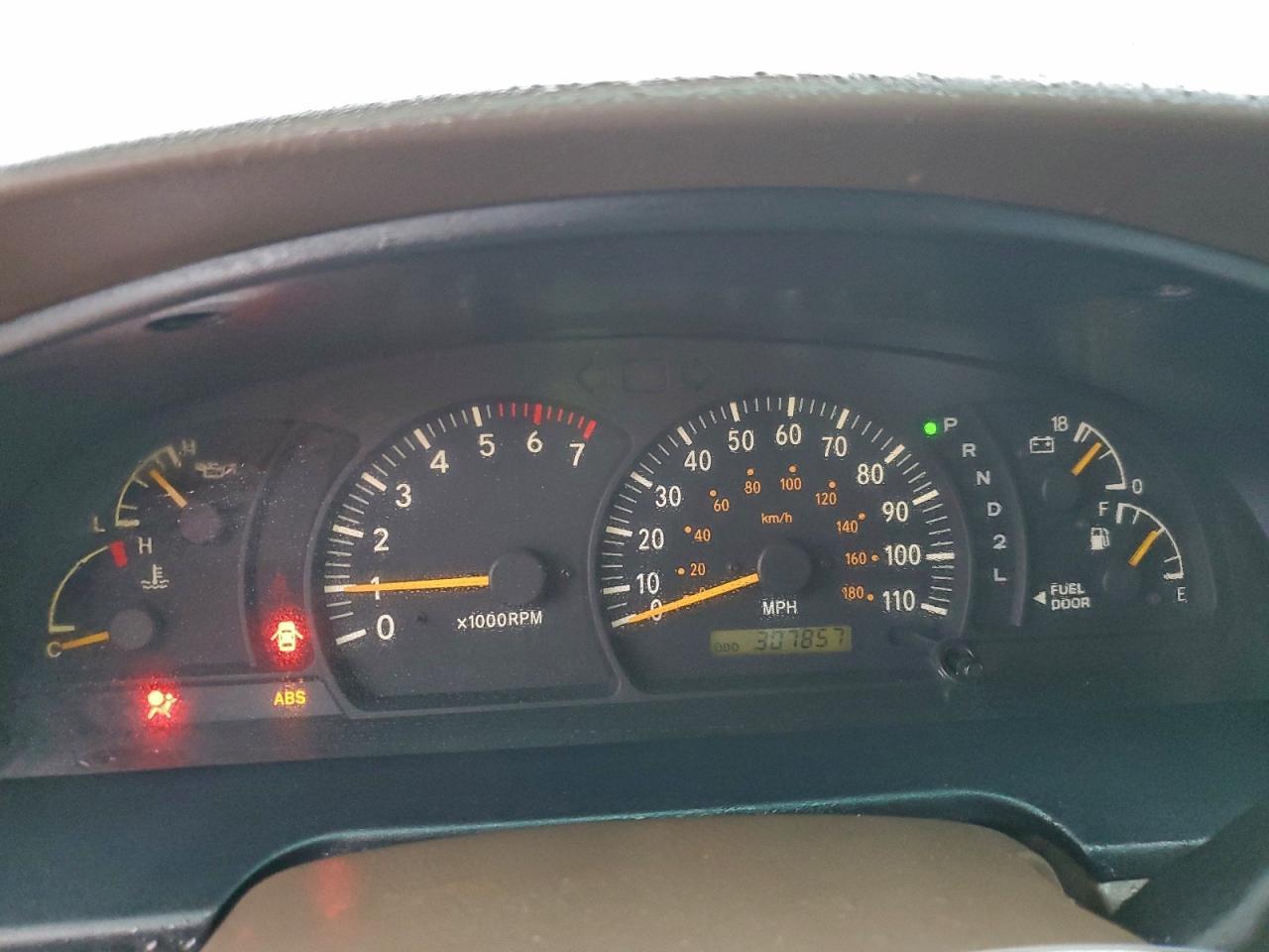 2002 TOYOTA TUNDRA
