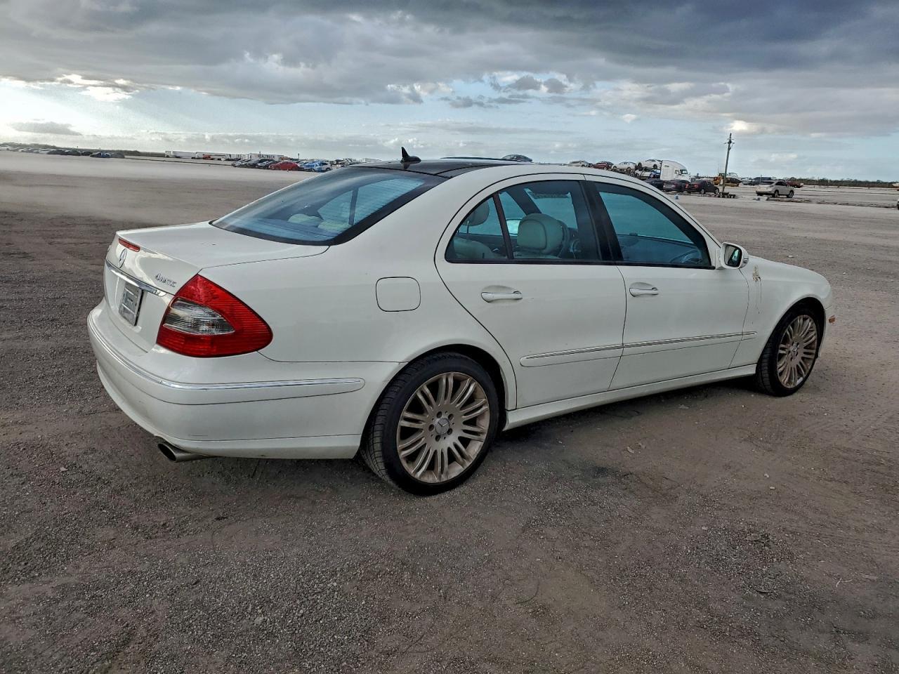 2007 MERCEDES-BENZ E-Class