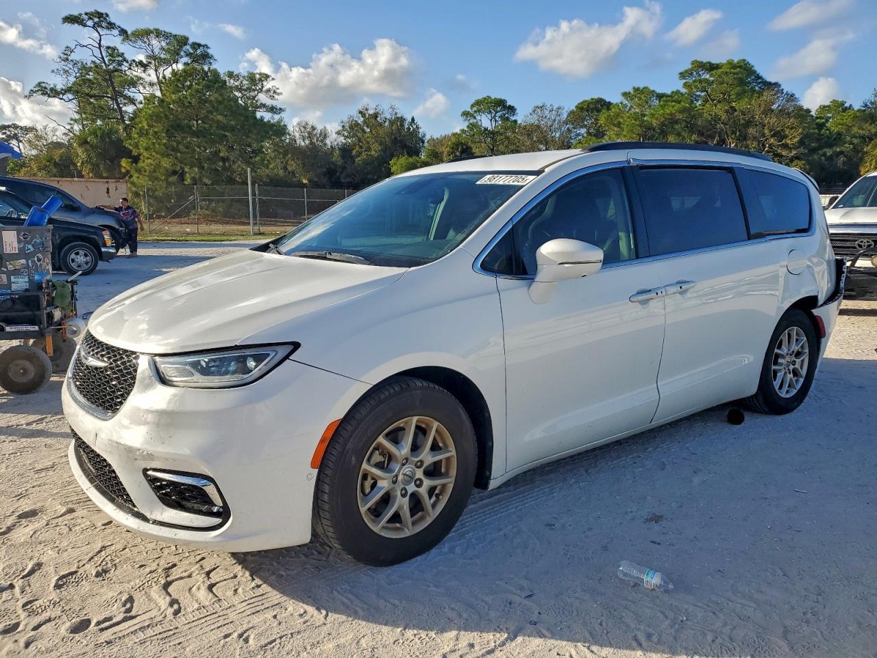 2022 CHRYSLER Pacifica