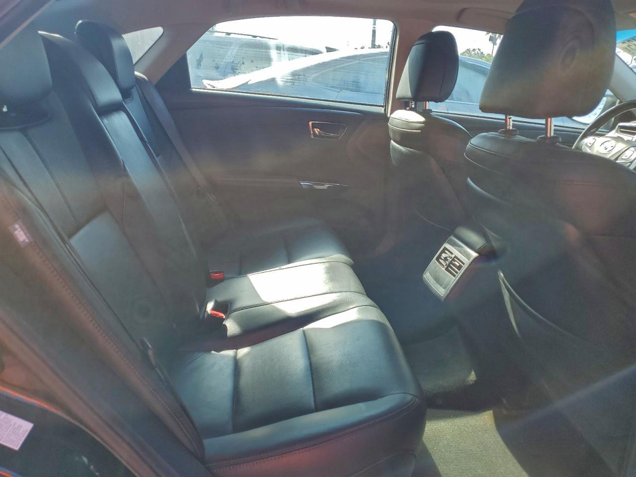 2017 TOYOTA Avalon