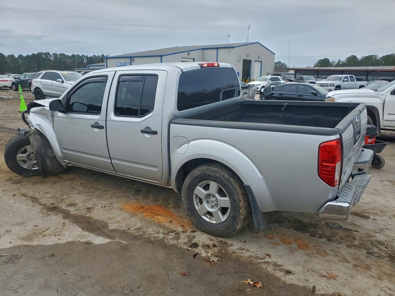 2012 NISSAN Frontier