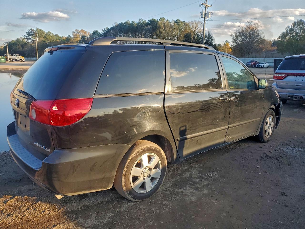2008 TOYOTA SIENNA