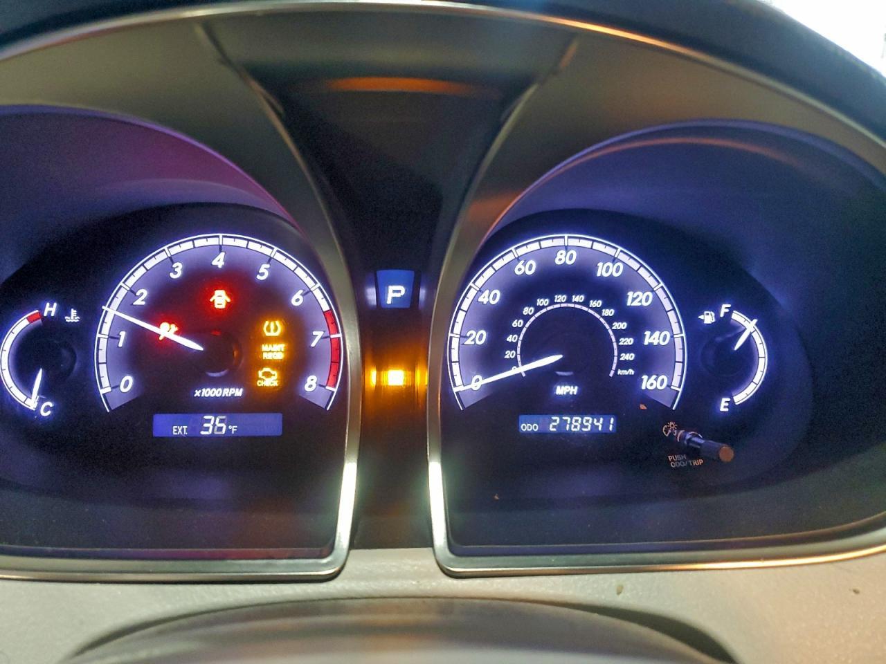 2011 TOYOTA Avalon