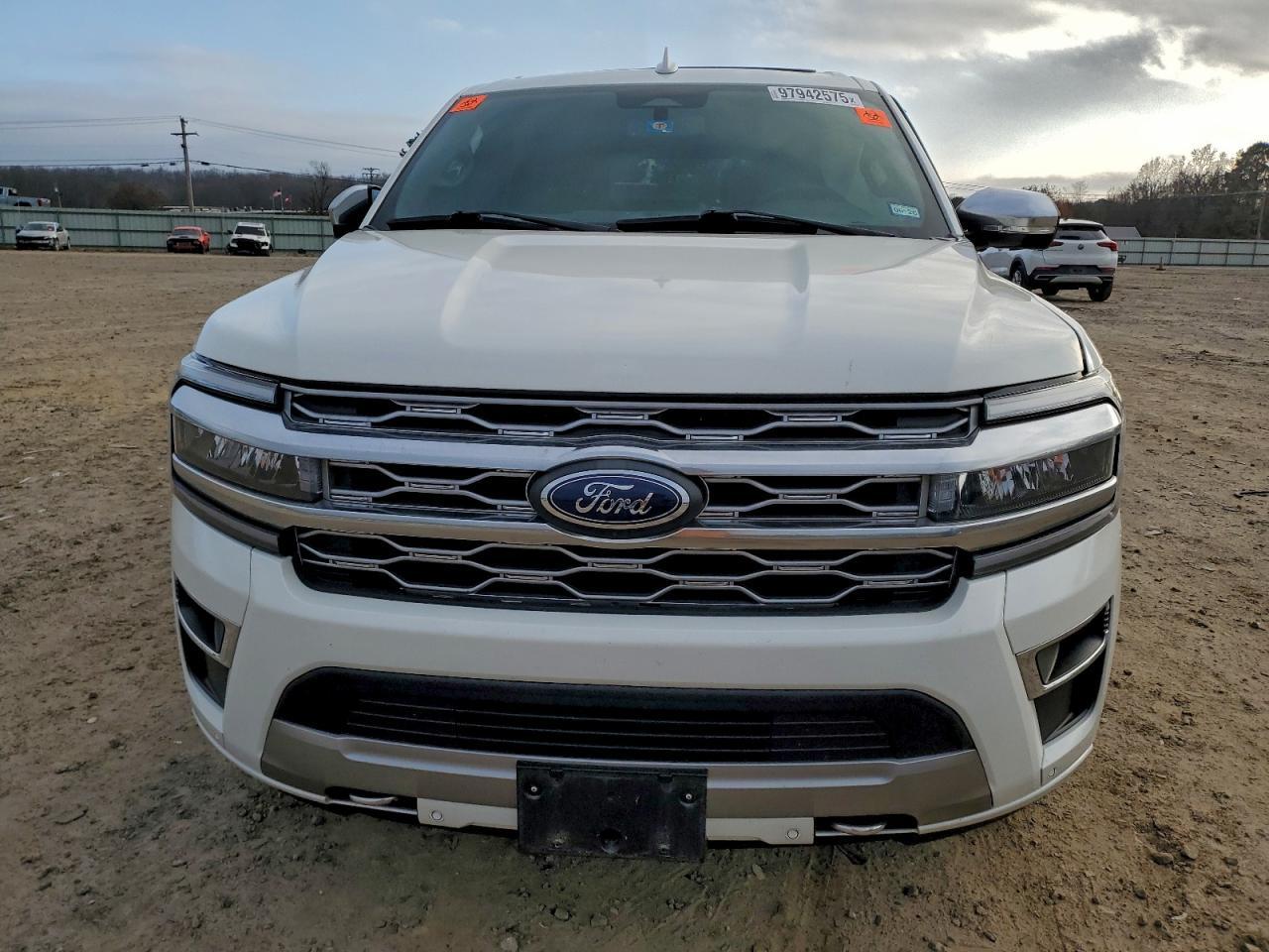 2022 FORD Expedition