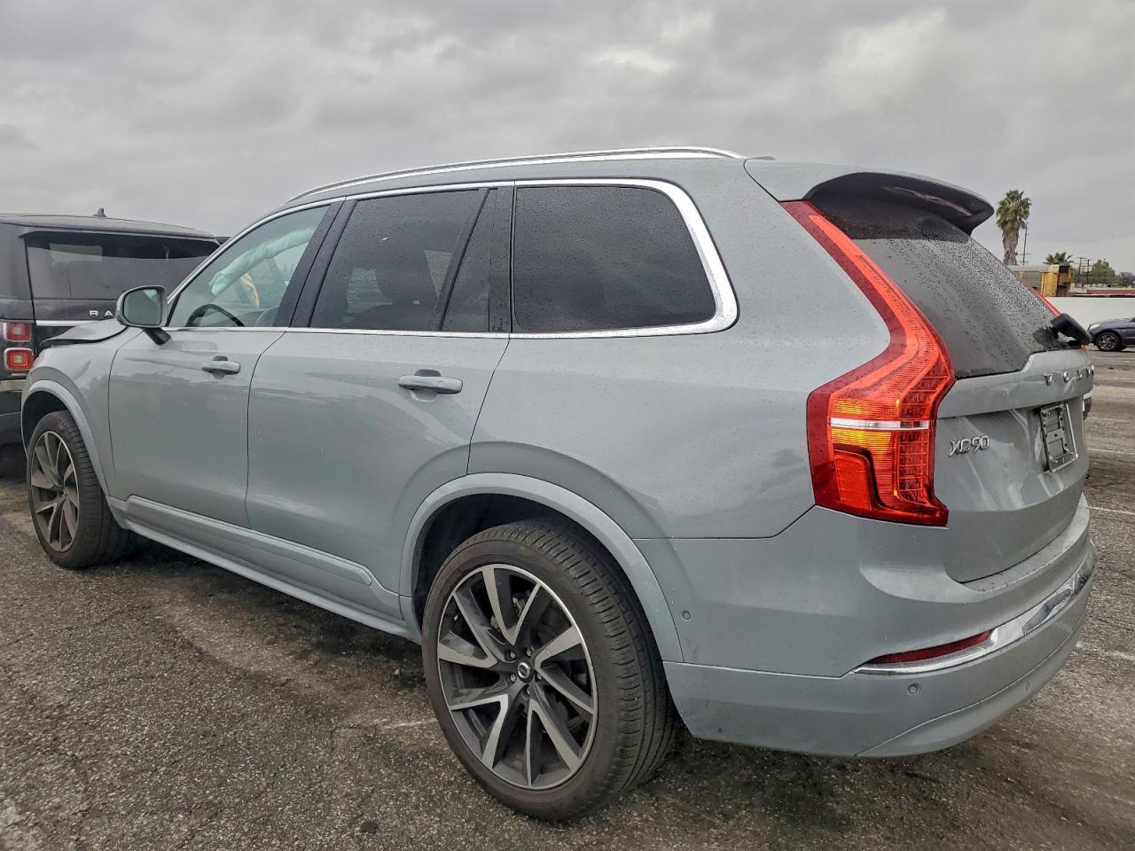 2025 VOLVO XC90