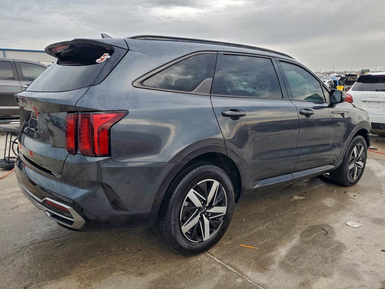 2023 KIA SORENTO