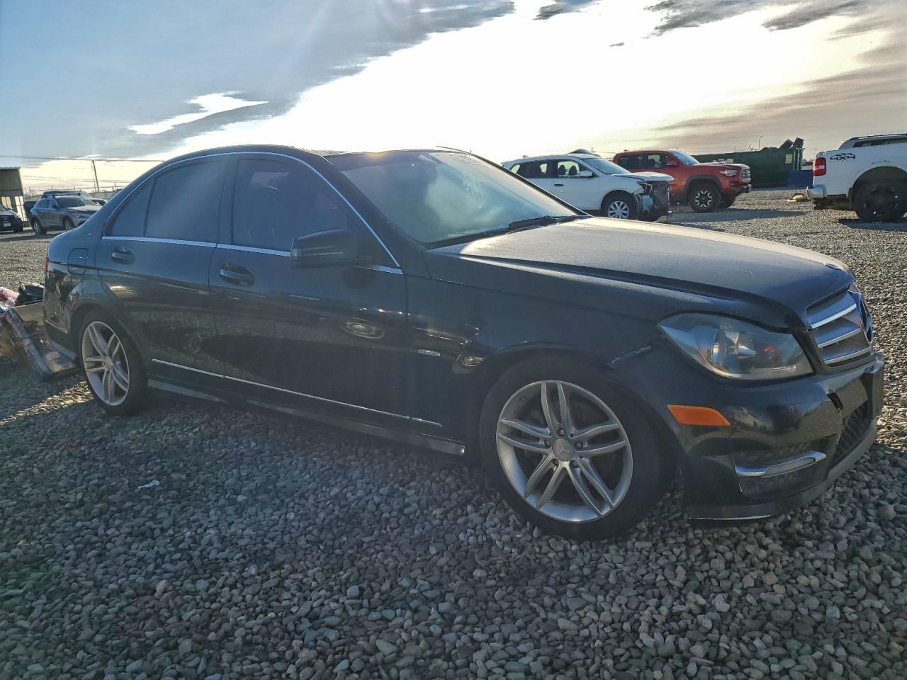 2012 MERCEDES-BENZ C-CLASS