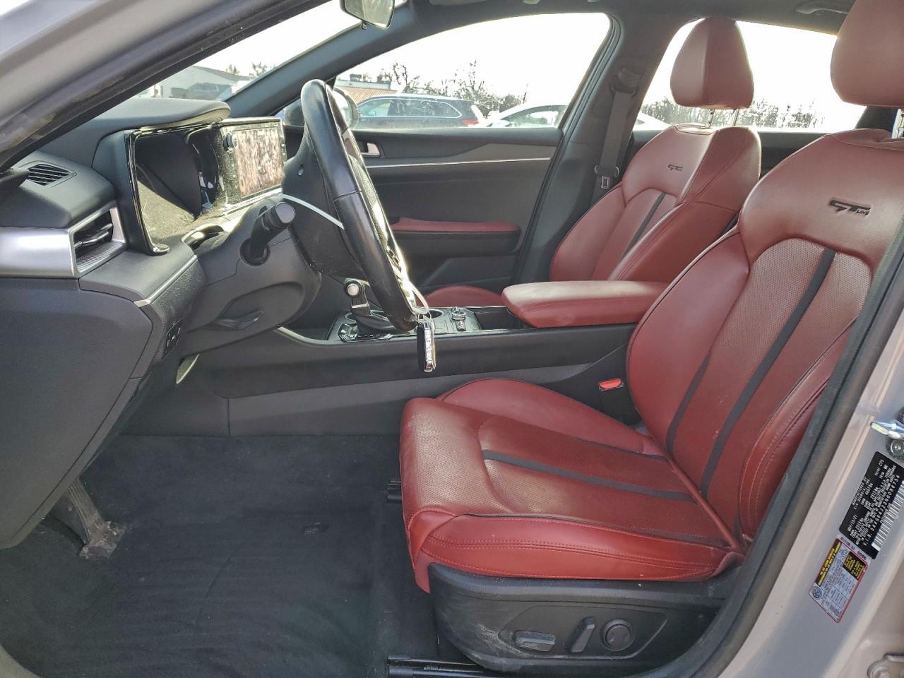2022 KIA K5