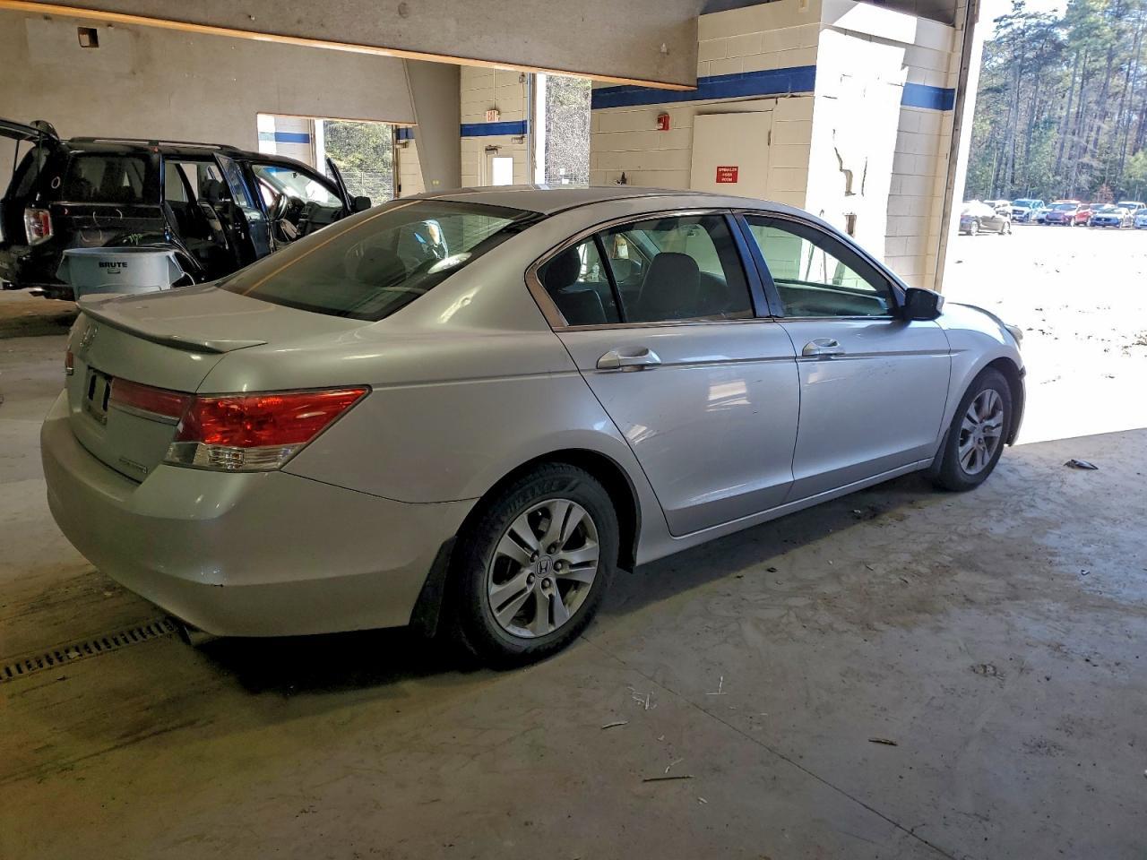 2011 HONDA ACCORD