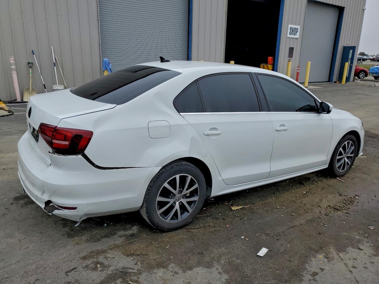 2017 VOLKSWAGEN JETTA