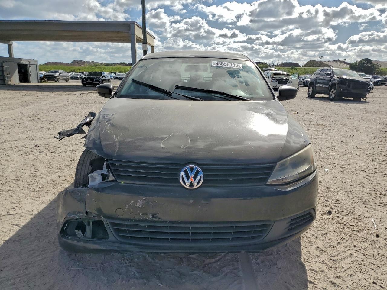 2013 VOLKSWAGEN JETTA