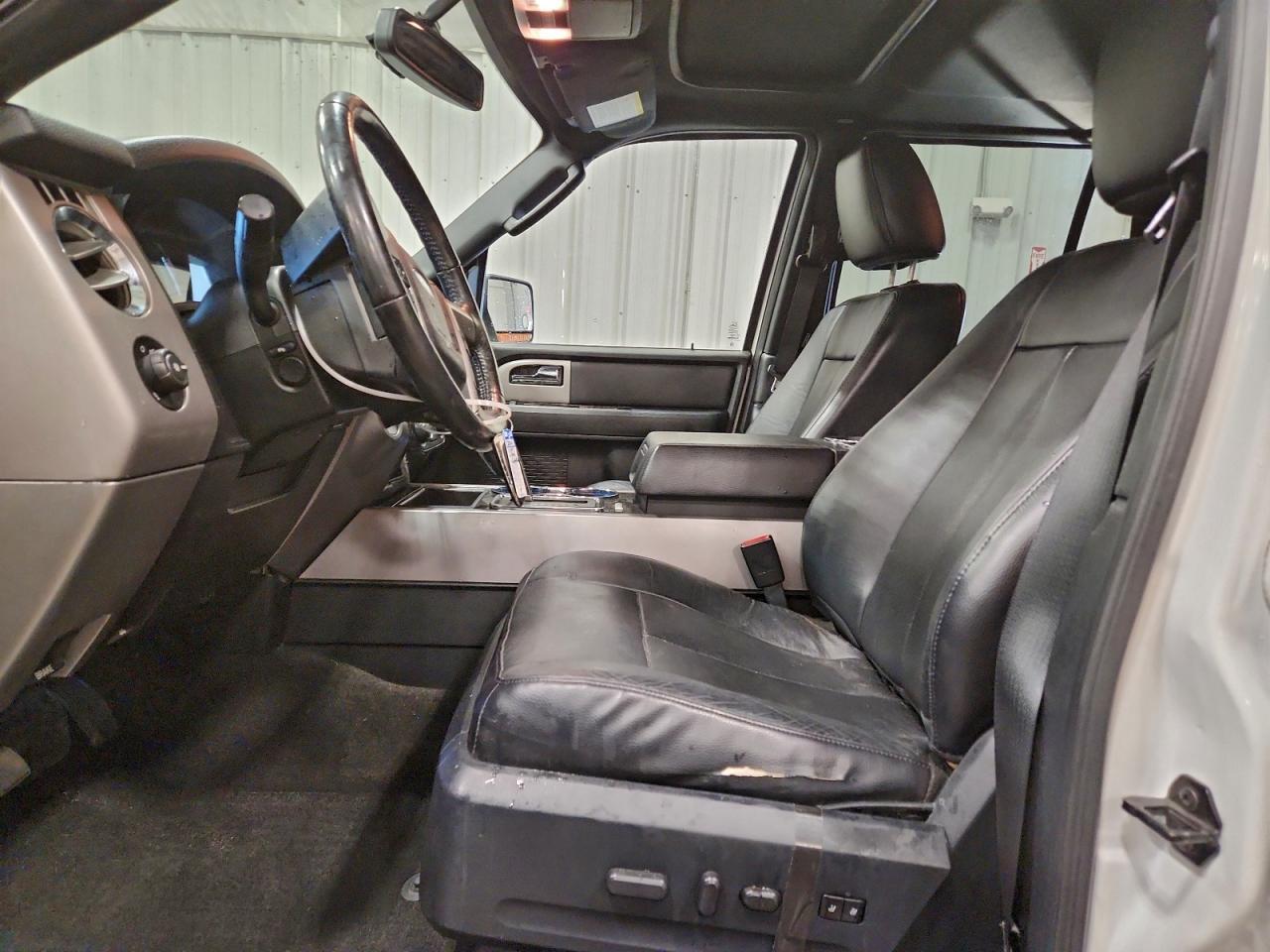 2017 FORD Expedition