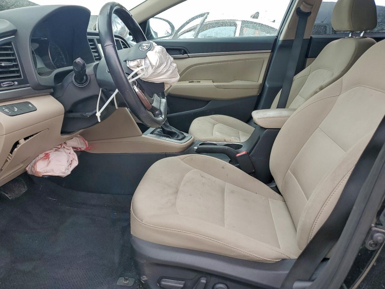 2017 HYUNDAI ELANTRA