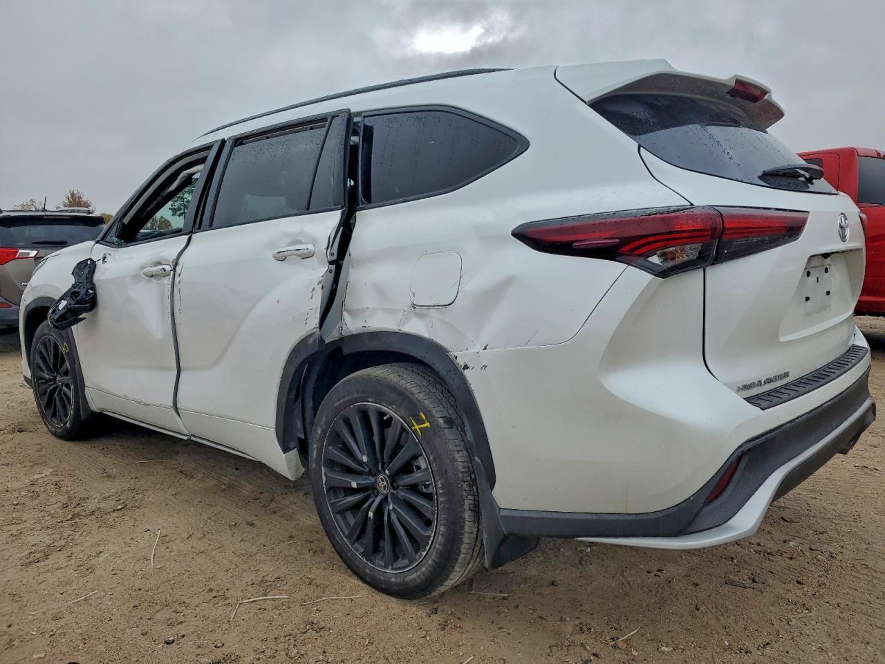 2025 TOYOTA HIGHLANDER
