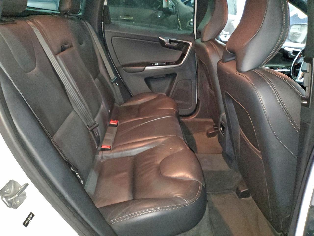 2016 VOLVO XC60