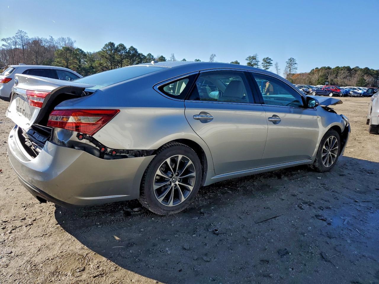 2016 TOYOTA Avalon