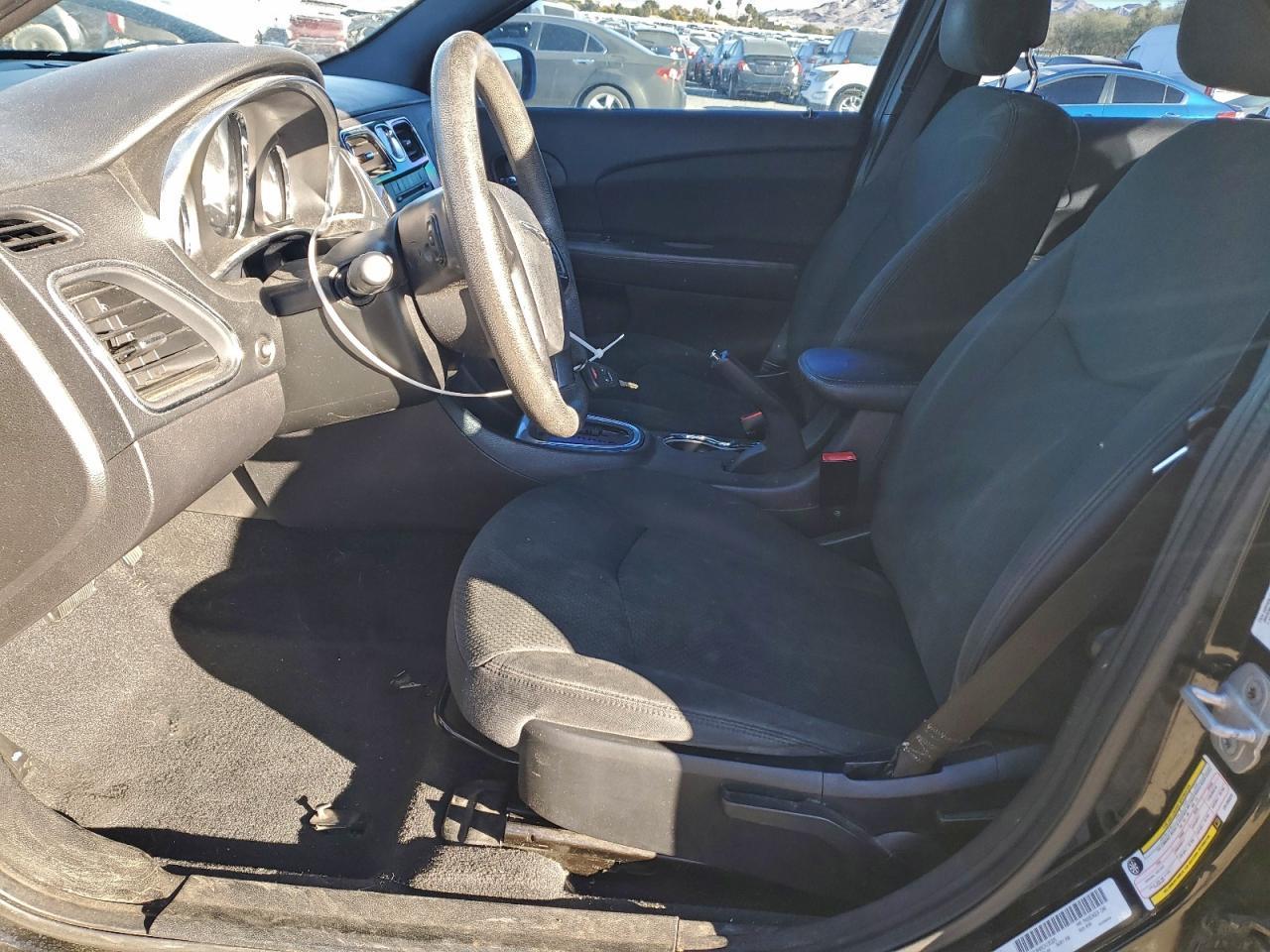 2012 CHRYSLER 200