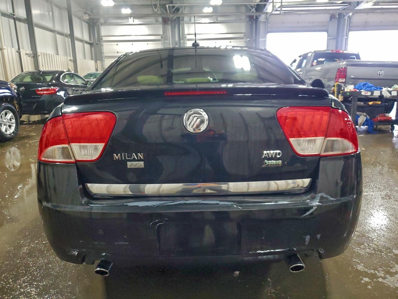 2010 MERCURY Milan