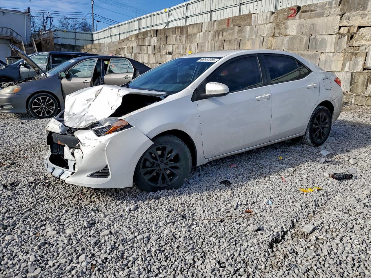 2017 TOYOTA COROLLA