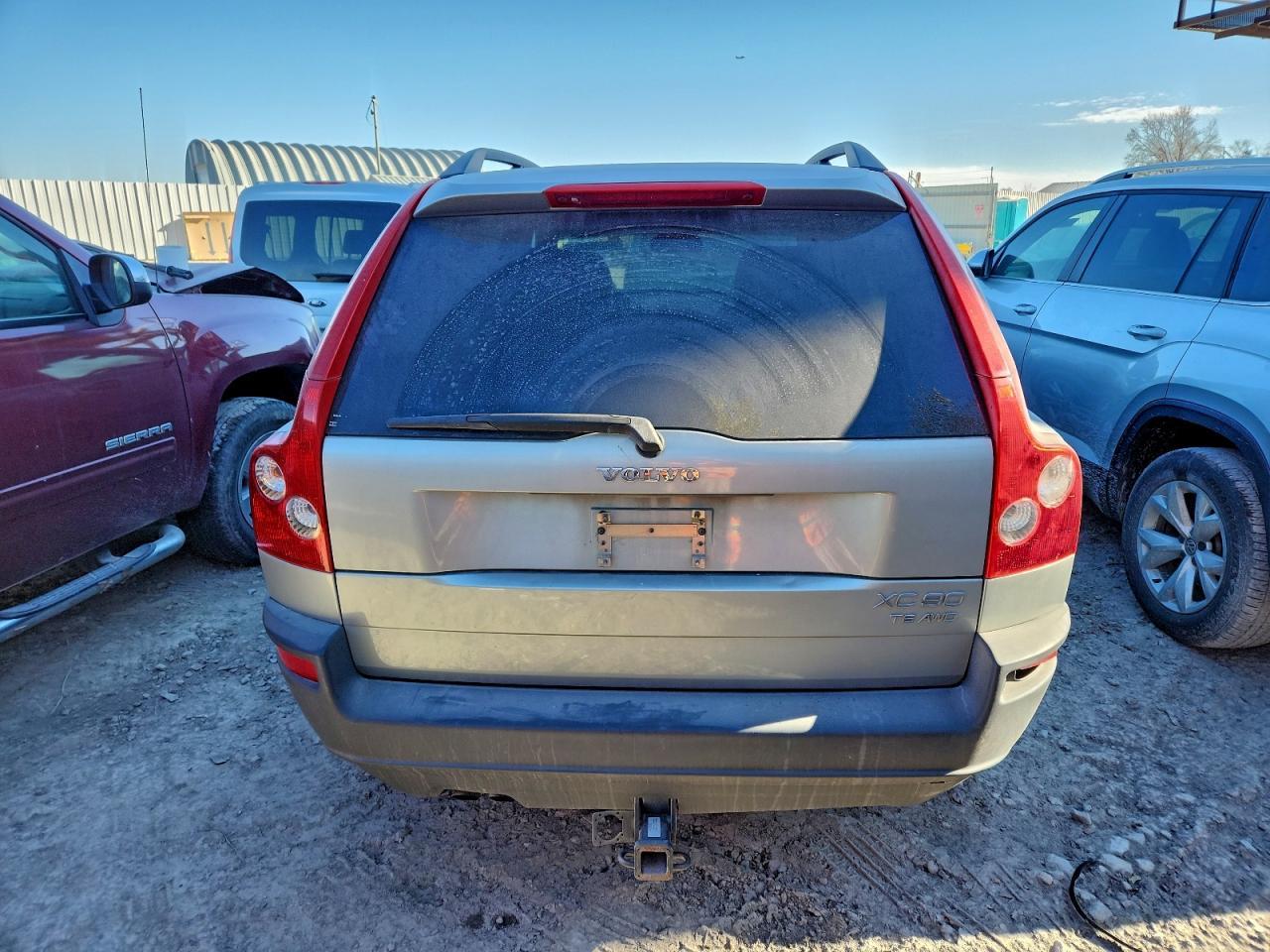 2004 VOLVO XC90