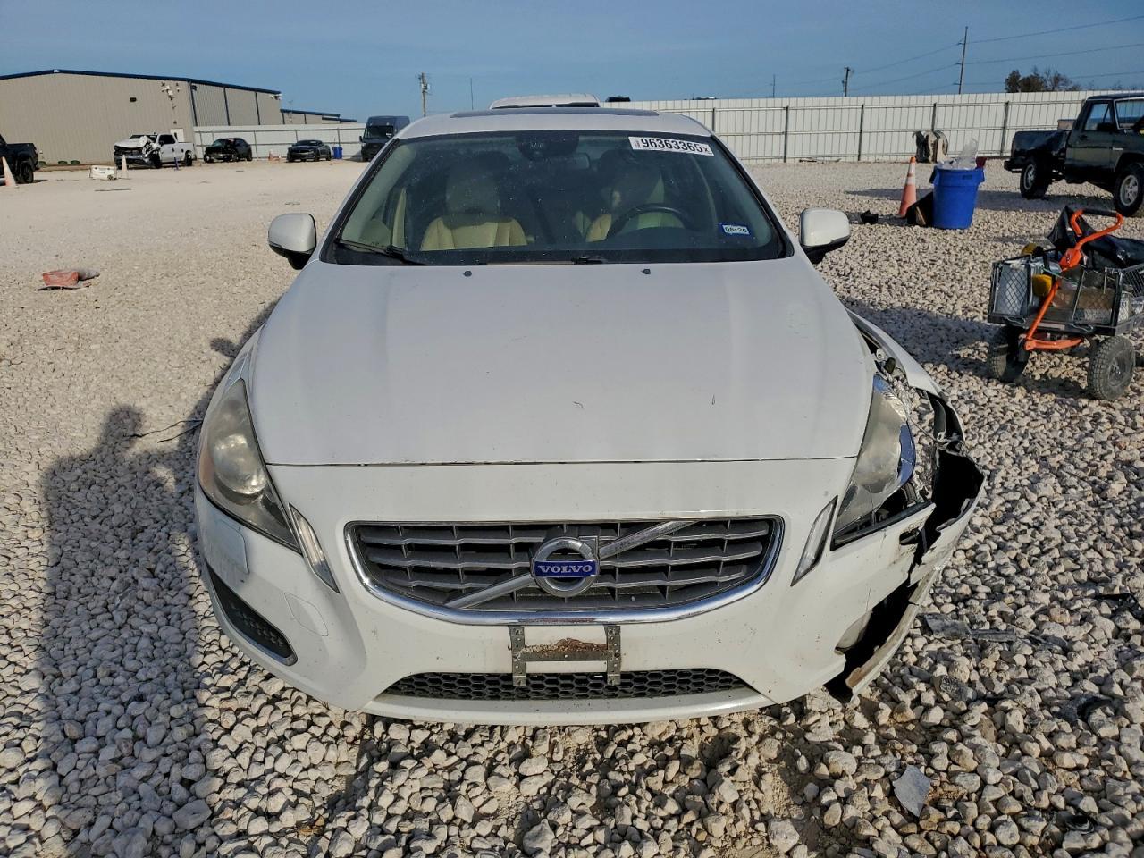 2013 VOLVO S60